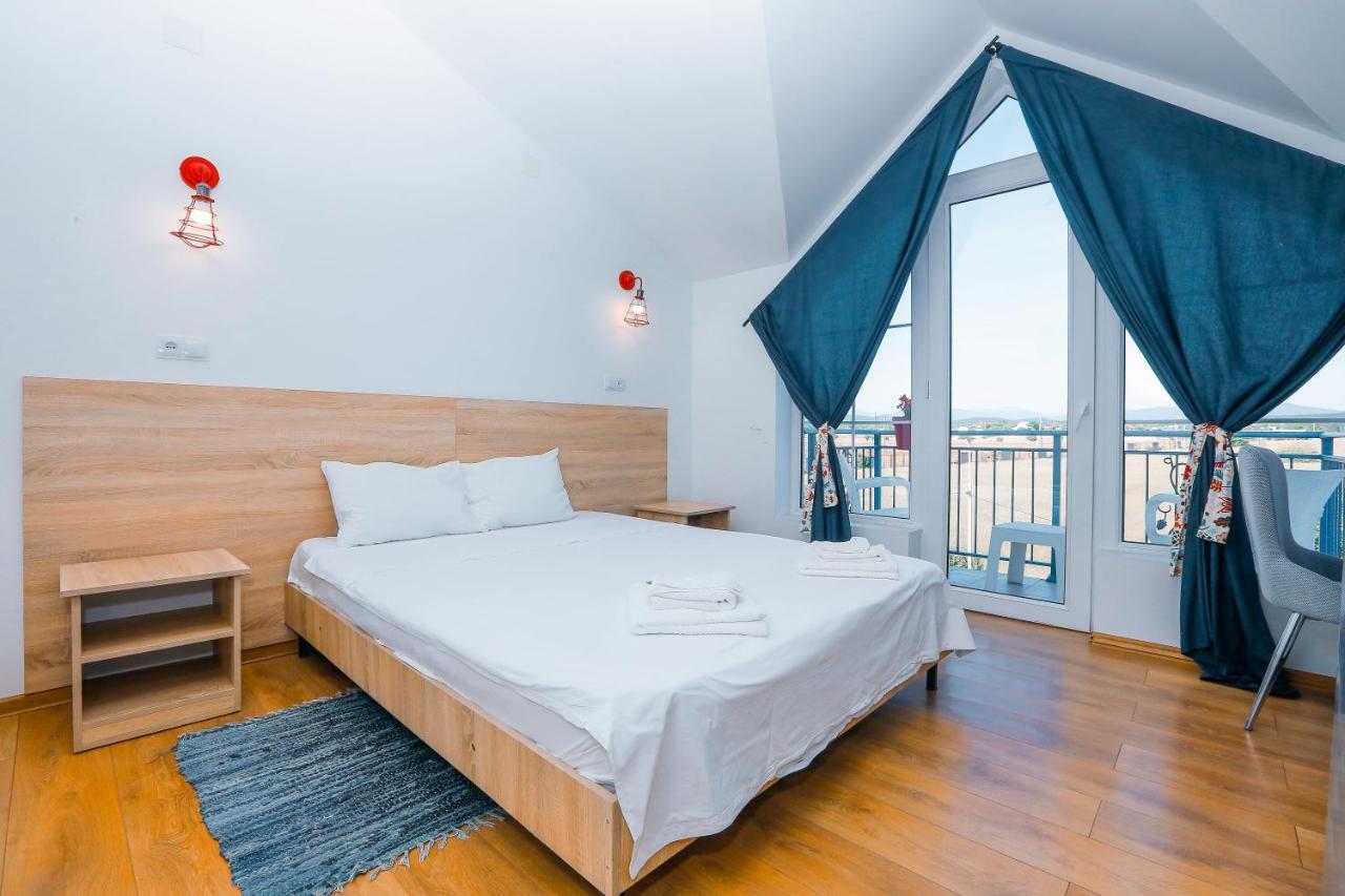 Laguna Beach Club Bazaleti Lake Dushet'i Ngoại thất bức ảnh