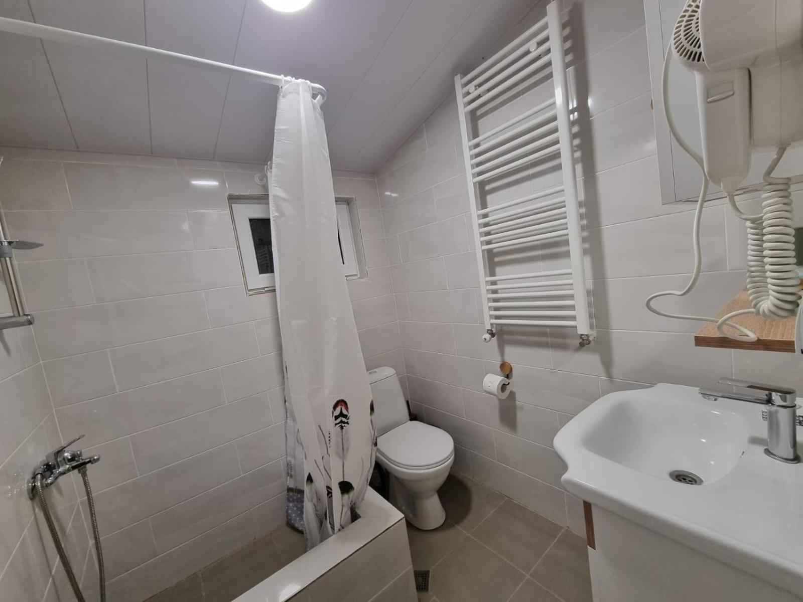 Laguna Beach Club Bazaleti Lake Dushet'i Phòng bức ảnh